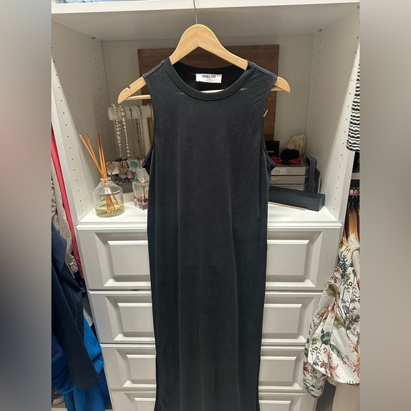 Double Zero Dresses & Skirts - Double Zero Black Sleeveless Dress